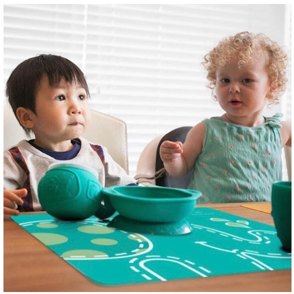 *LAST CHANCE* Marcus & Marcus Silicone Placemat - Picture 4 of 4